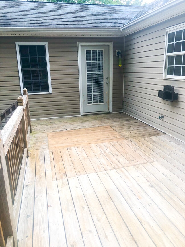 Deck - 237 Alta Ln