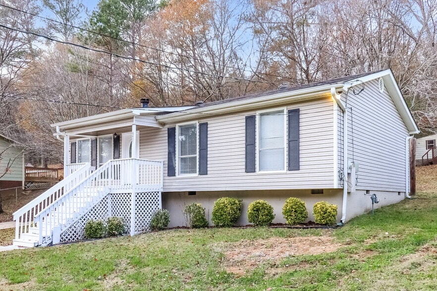 Building Photo - 6407 Tyler Loop Rd