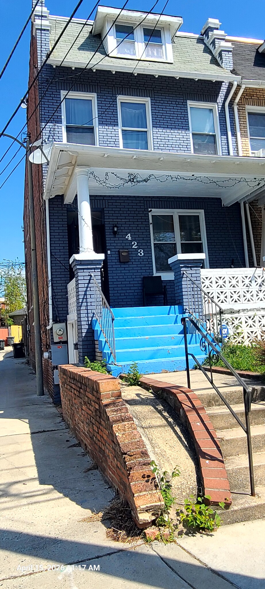 Building Photo - 423 Upshur St NW