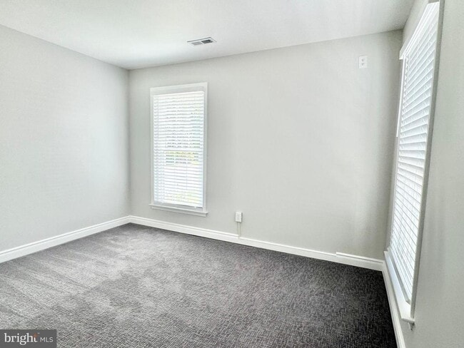 Building Photo - 1 Foxborough Ct