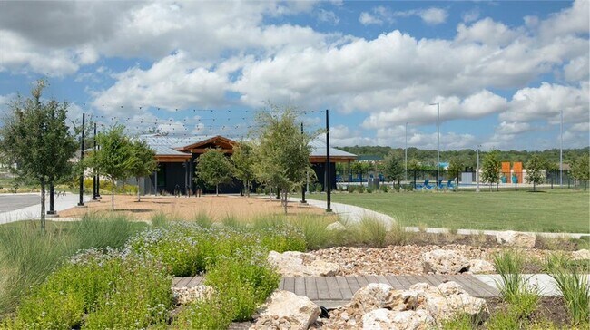 Building Photo - 1404 Marley