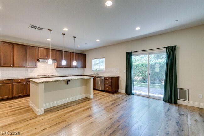Building Photo - 2884 Green Falls Ave
