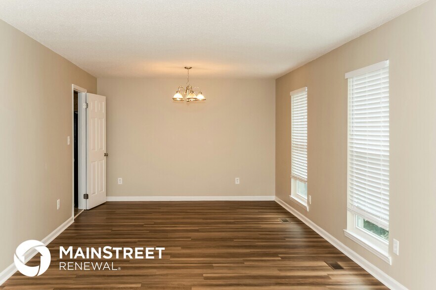 Building Photo - 720 Twin Ridge Dr