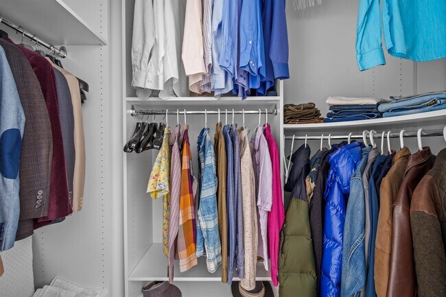 Building Photo - 1400 Hudson St