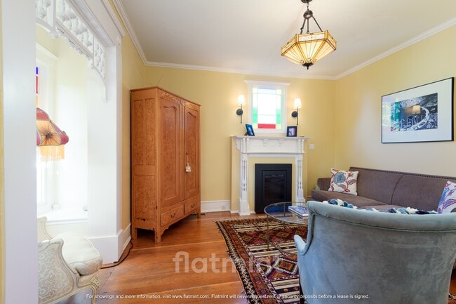 Building Photo - 750 N 75th St