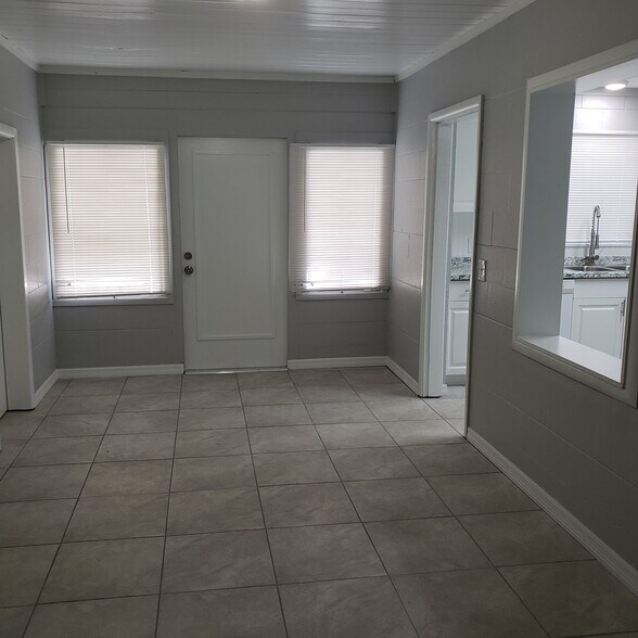 Building Photo - 2061 50th Avenue