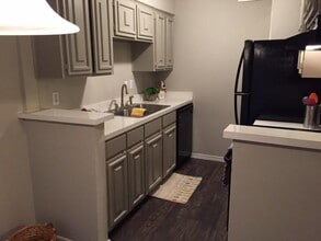 Building Photo - Lory of College Station