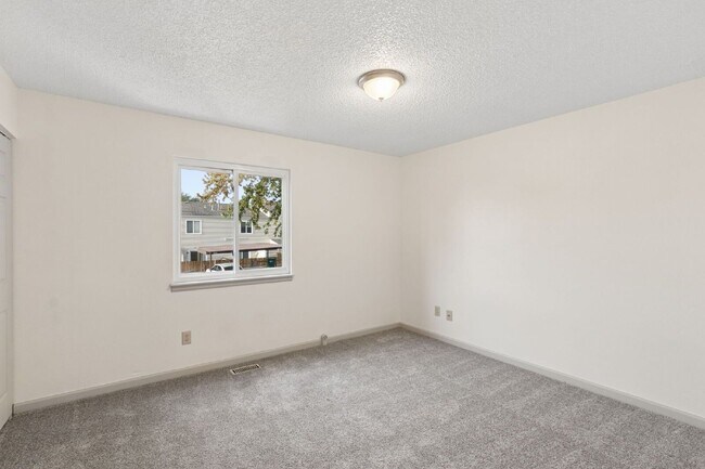 Building Photo - 3181 Vail Pass Dr