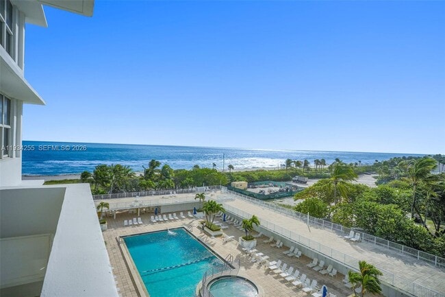 Building Photo - 4747 Collins Ave