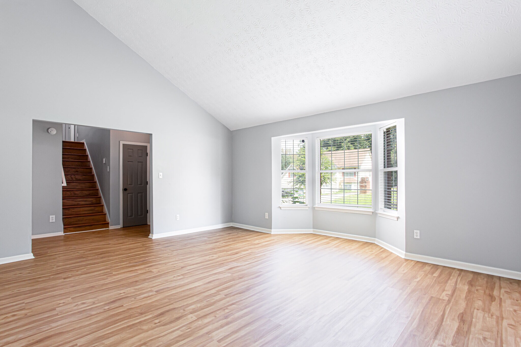 Building Photo - 6587 Alford Way