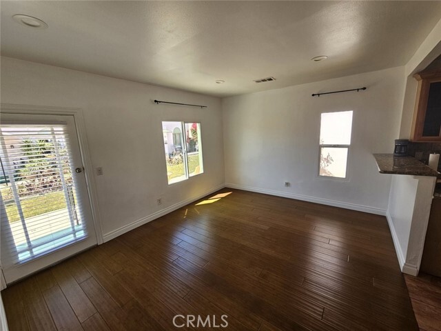 Building Photo - 1031 Normandie Ave