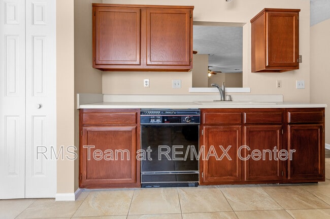 Building Photo - 3525 Park Bluff Ln NW