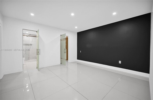 Building Photo - 13284 SW 39th St