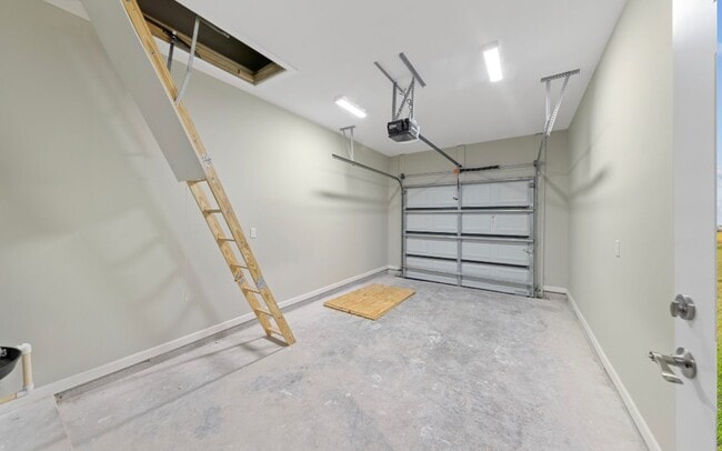 Building Photo - 1117 W Escondido Ln