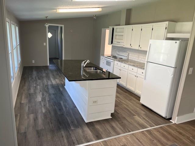 Building Photo - 6185 Leigh Ln