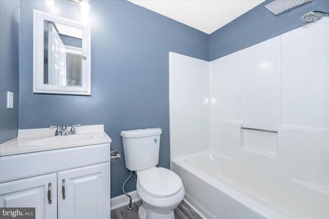 Building Photo - 12284 Bandera Ln