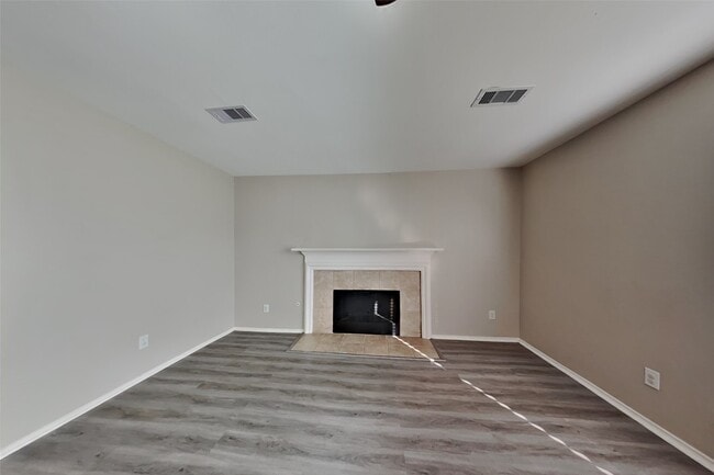 Building Photo - 10319 Pony Express Rd