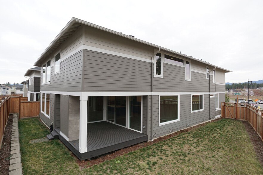 Building Photo - 23068 Alder Ln SE