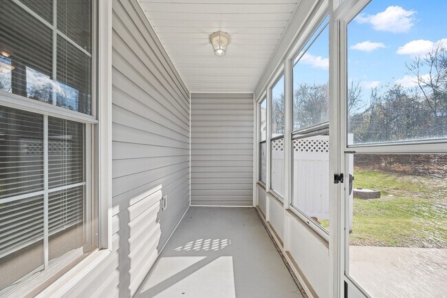 Building Photo - 419 Horizon Dr