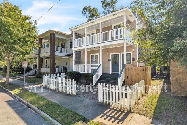 Building Photo - 527 E 38th St