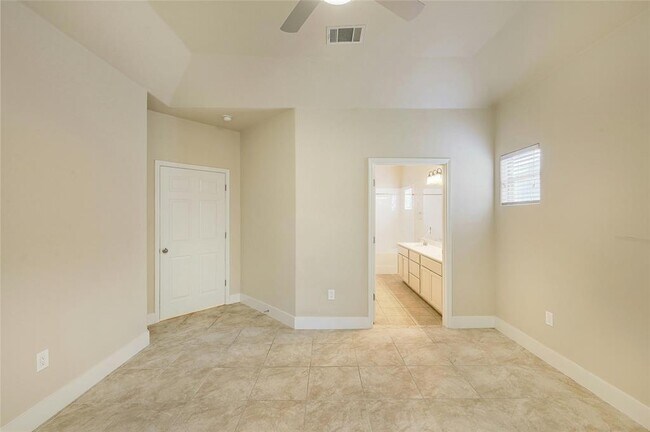 Building Photo - 12230 Abbey Glen Ln