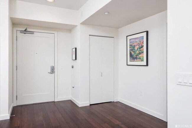 Building Photo - 555 Innes Ave