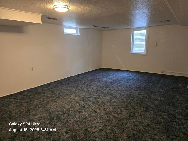 Building Photo - 1634 King St