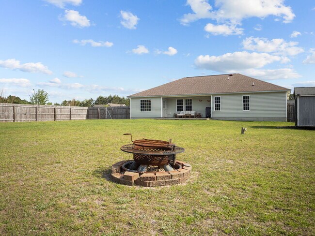 Building Photo - 309 Forbes Ln