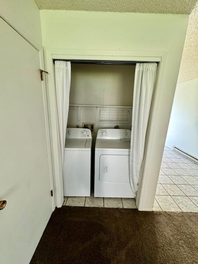 Building Photo - 2 Bedrooms 1 Bathroom-Pet Friendly