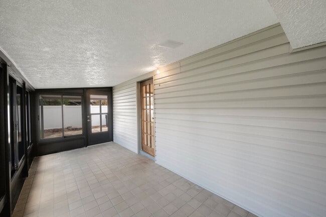 Building Photo - Cute 1 bedroom home with 2 patios and shed***MOVE IN JUNE 20TH****
