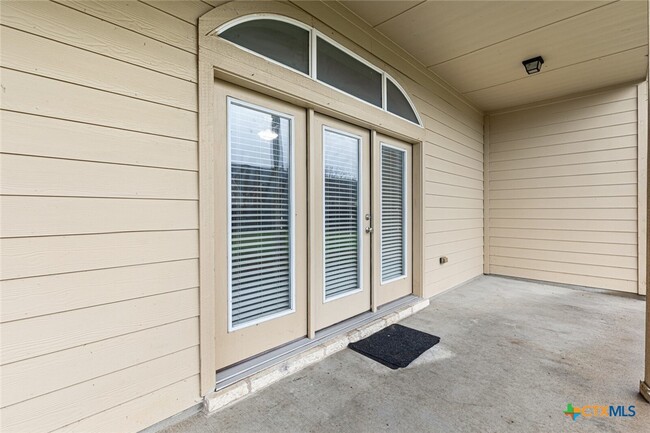 Building Photo - 5209 Ranch Meadow St
