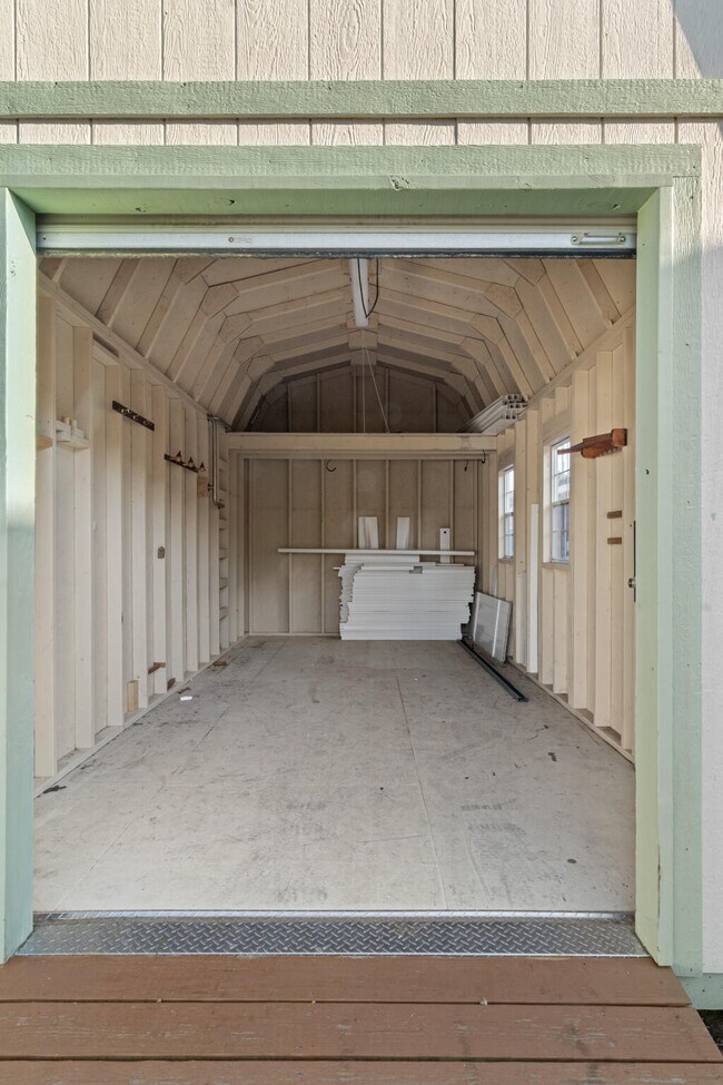 Building Photo - 8778 Faye Ct