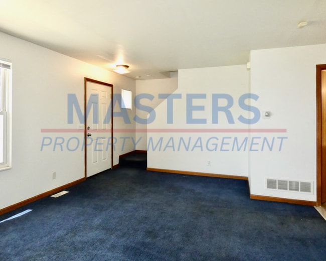 Building Photo - 2242 Kent St