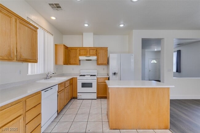 Building Photo - 10901 Napa Ridge Dr