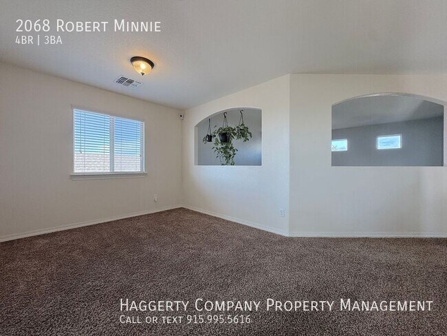Building Photo - 2068 Robert Minnie