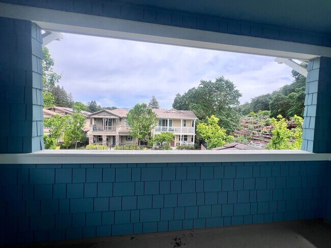 Building Photo - STUNNING 4BD/2.5BA TOWNHOUSE IN WALNUT CREEK!!!