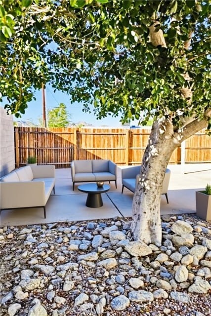 Building Photo - 53755 Avenida Diaz