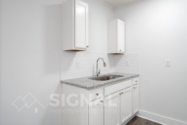 Building Photo - 2521 15th St Ensley