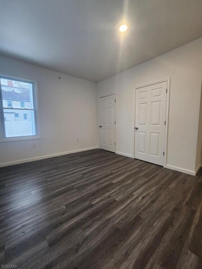 Building Photo - 818 S 12th St