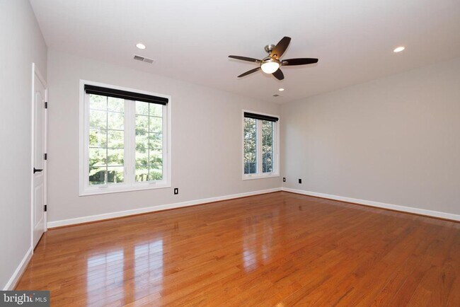 Building Photo - 1159 Mill Garden Ct