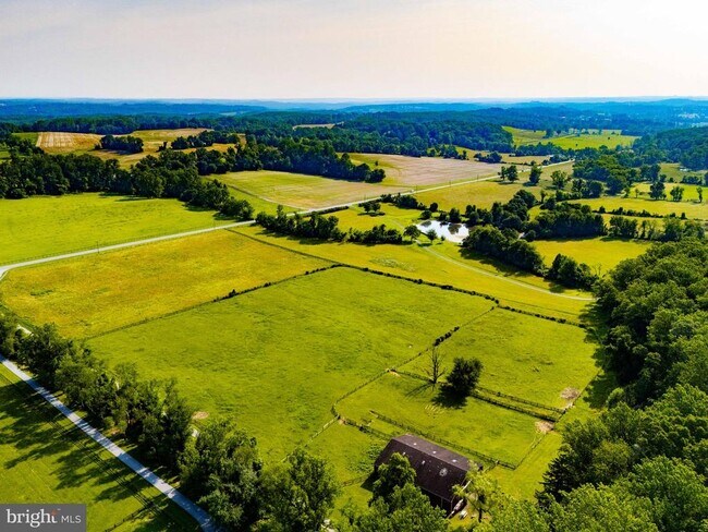 Building Photo - 2101 Tufton Ave