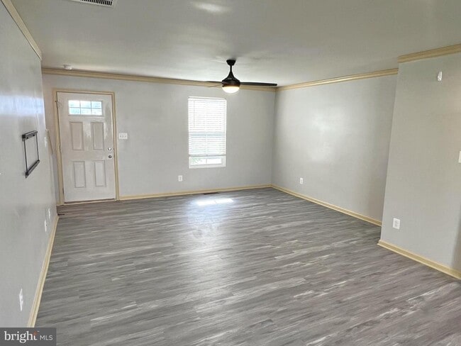 Building Photo - 3215 Pebble Run Dr