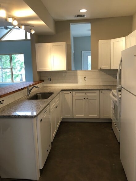 Building Photo - 257 Wilde Trail