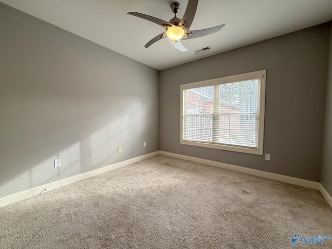 Building Photo - 118 Crystal Lake Dr