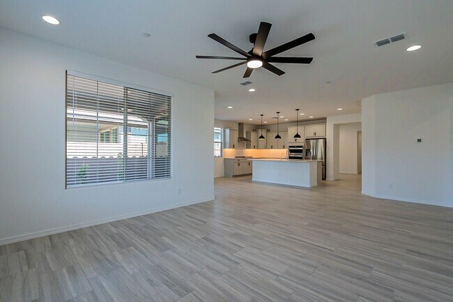 Building Photo - Spacious New Build 4 Bed/3 Bath in Vistancia