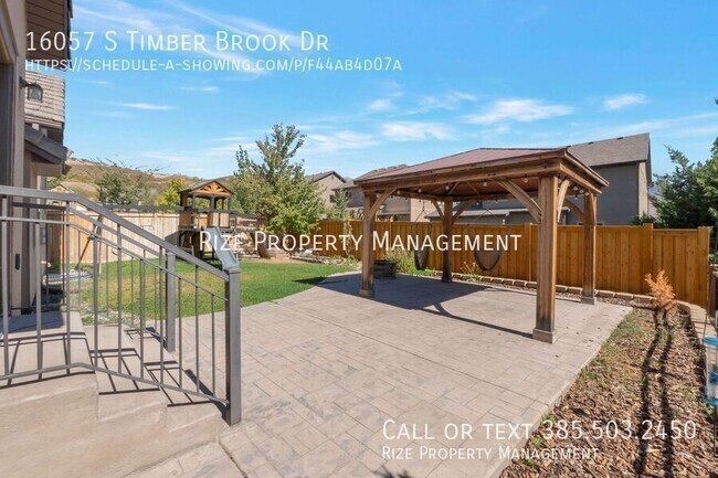 Building Photo - 16057 Timber Brook Dr E