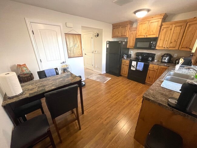 Building Photo - 2515 Eagle Dr