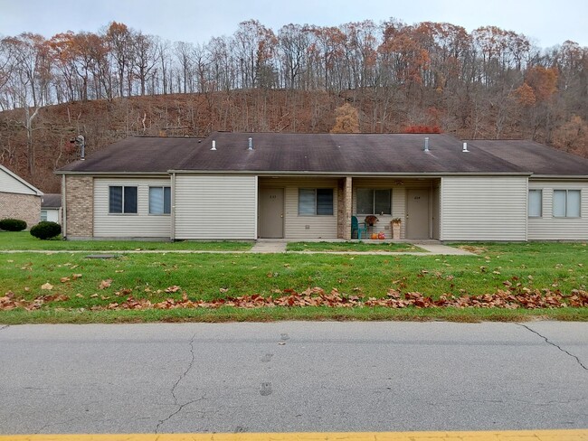 Building Photo - 501 Stacey Dr