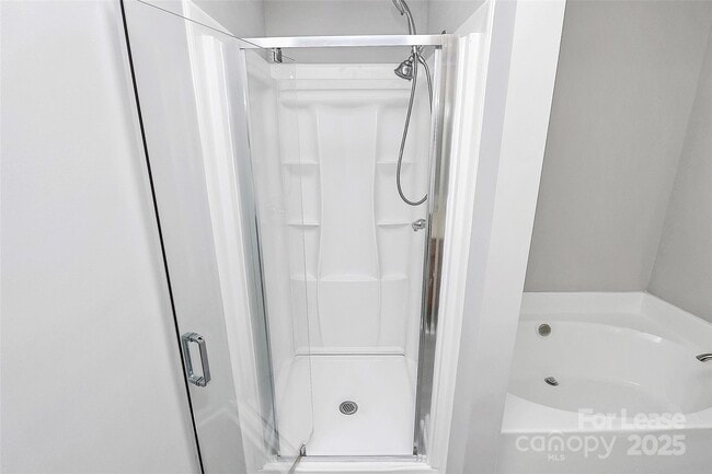 Building Photo - 2138 Winthrop Chase Dr