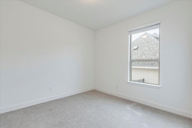 Building Photo - 164 Kimble Creek Lp